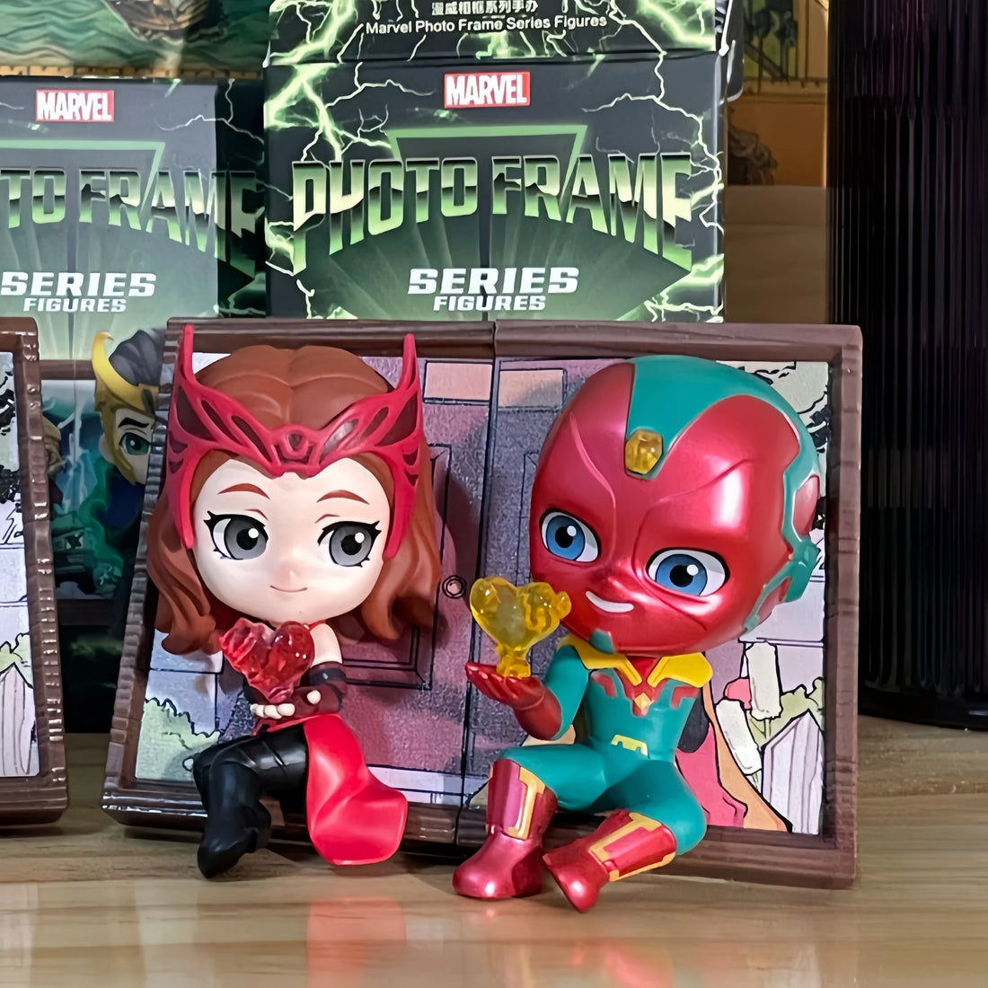 Marvel Photo Frame Series Blind Box Figure